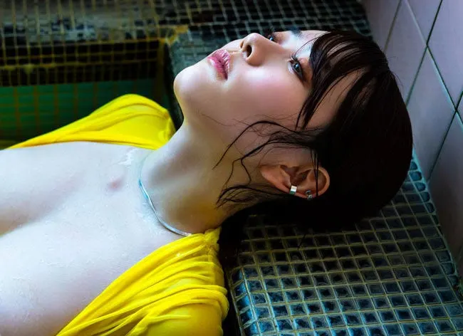 Sakura Miura’s Long-Awaited Photo Exhibition "Mizuuranahi" Opens at Shibuya’s Gallery LE DECO on February 17
