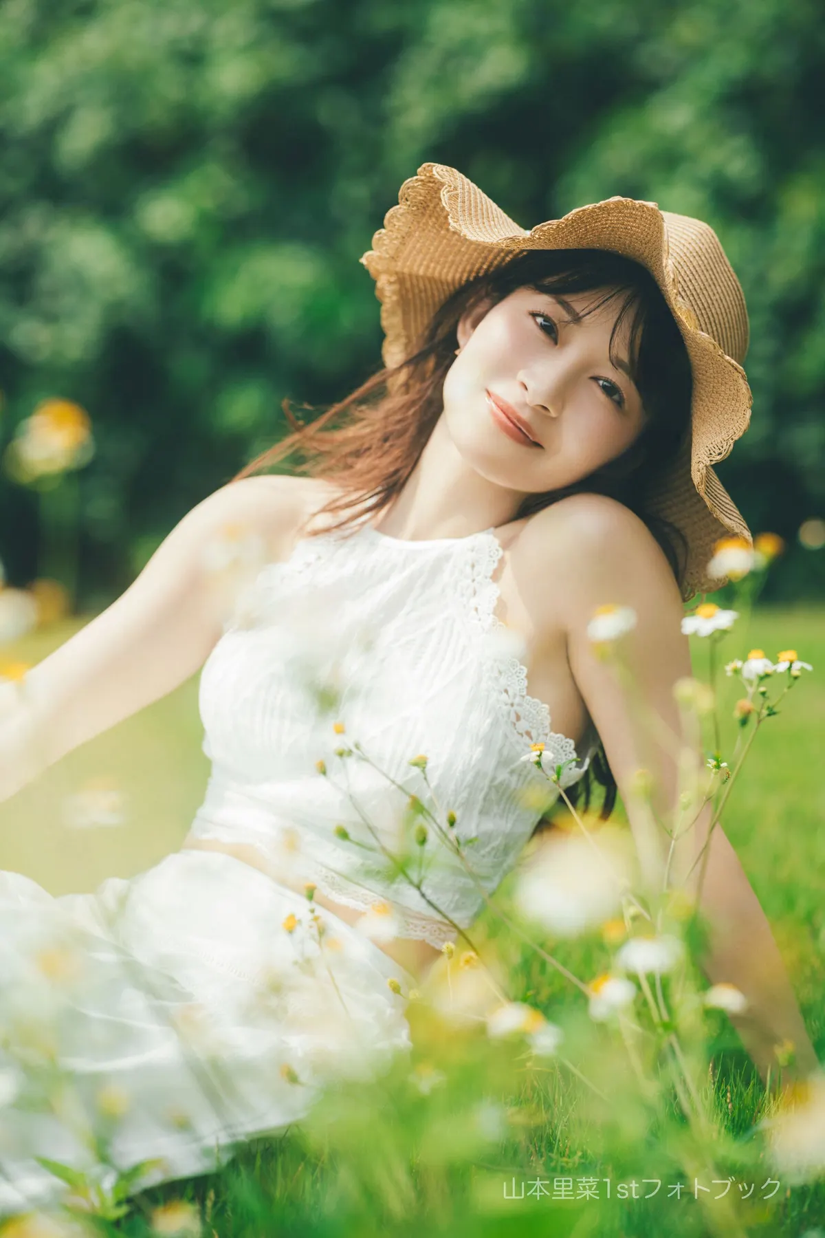 Rina Yamamoto (山本里菜) first photobook advance image