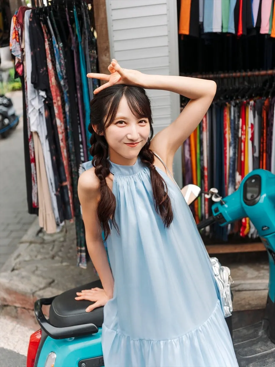 Ayami Nagatomo (長友彩海) photobook image supplied by PR TIMES