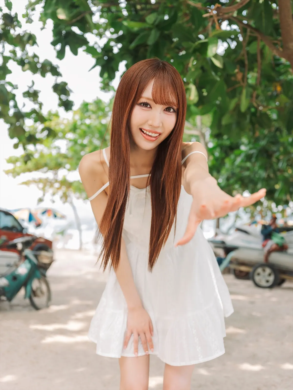 Miyo Nomura (野村実代) first photobook Beautiful Equation promotional image