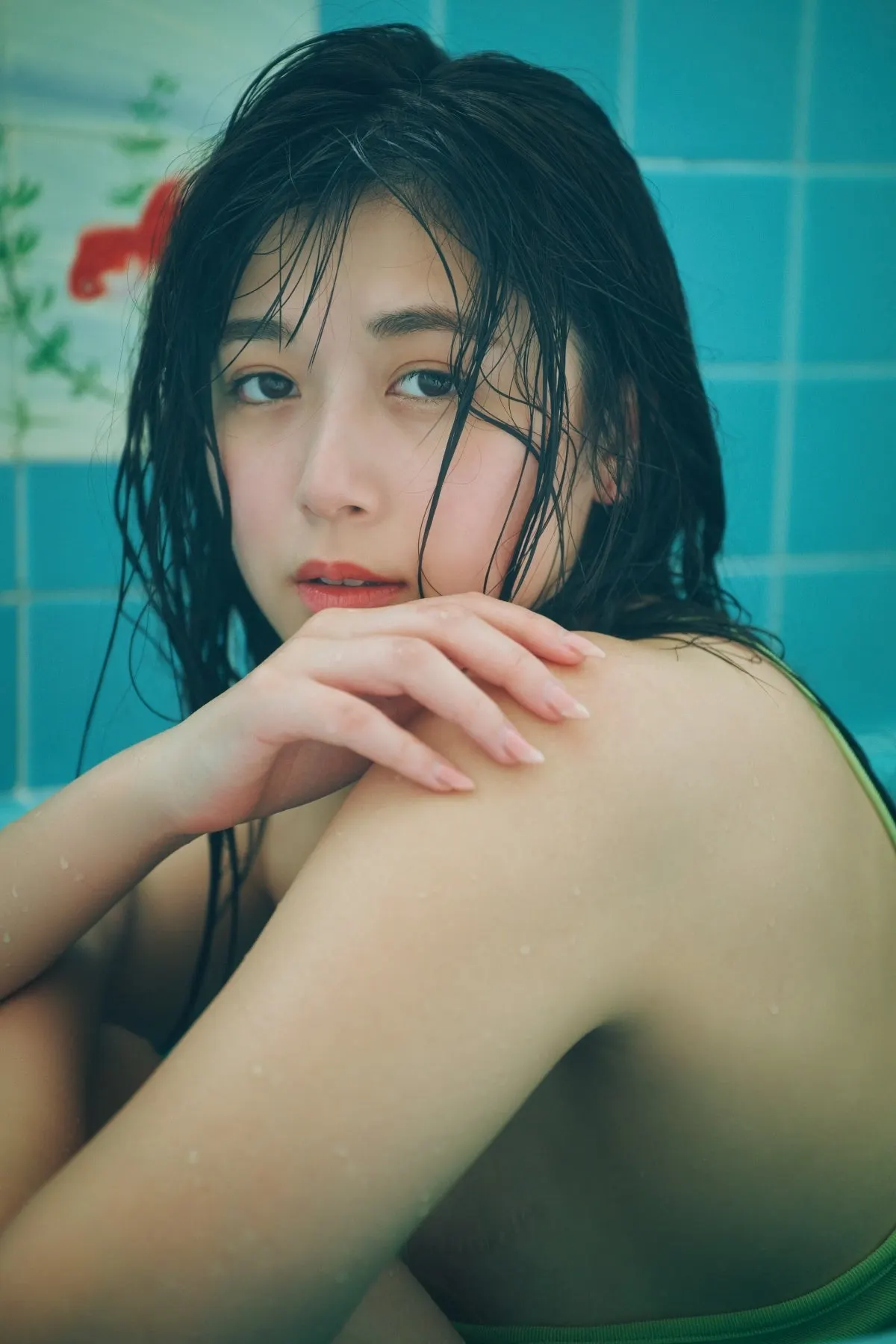 Image from Miyu Kitamuki (北向珠夕) Photobook Omokage