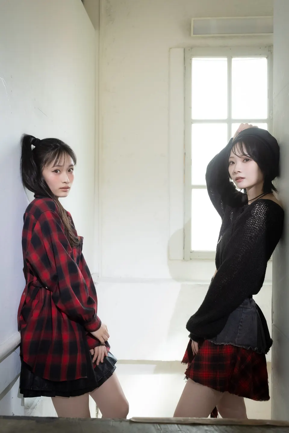 AKB48 members Kohina Narita and Kairi Okumoto in Gravure the Television vol.83
